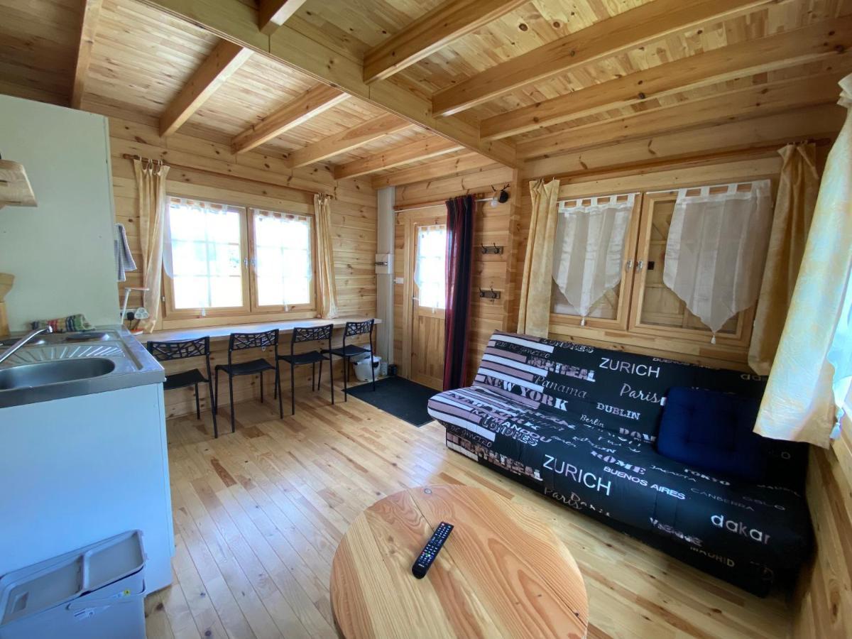 Connigis Chalet Des Coteaux מראה חיצוני תמונה